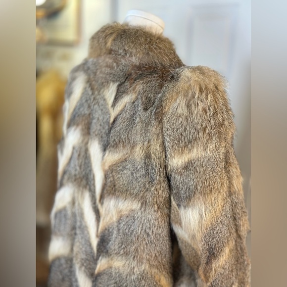 Vintage Deer Pelage Fur Coat | Genuine Hair-On Deerskin | Rare Statement Piece - Picture 8 of 13